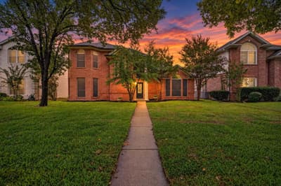 6023 Copperfield Drive, Arlington TX 76001 - Photo 2