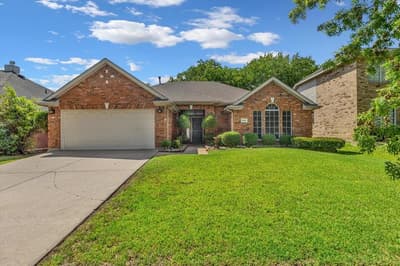 4825 Gloucester Drive, Grand Prairie TX 75052 - Photo 2