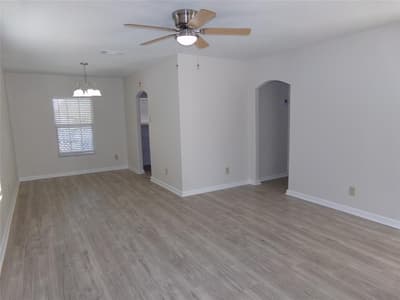 2423 Marfa Avenue, Dallas TX 75216 - Photo 5
