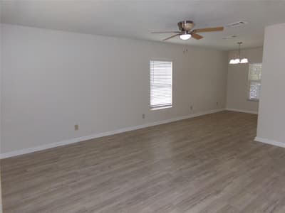 2423 Marfa Avenue, Dallas TX 75216 - Photo 4