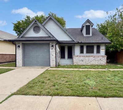 911 Gaynor Avenue, Duncanville TX 75137