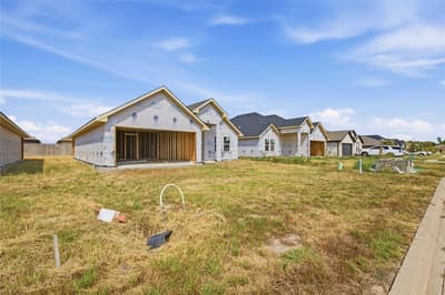 804 Moseley Lane, Greenville TX 75402 - Photo 2