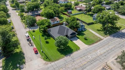 322 S Bowie Drive, Weatherford TX 76086 - Photo 3