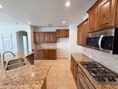 1617 Fallingwater Trail, Haslet TX 76177 - Photo 2