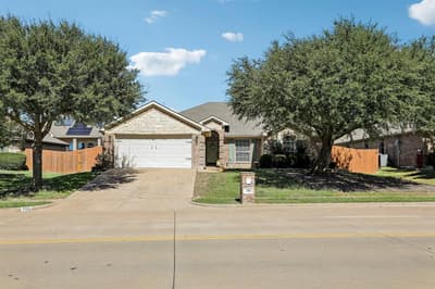 705 Mcalpin Road, Midlothian TX 76065