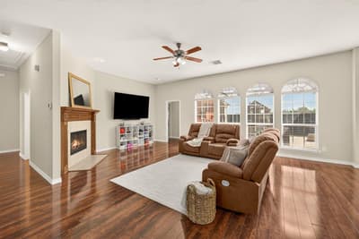 9150 Bastille Way, Frisco TX 75033 - Photo 2