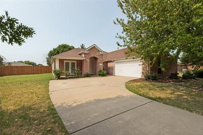 1412 Sleepy Hollow Drive, Allen TX 75002 - Photo 2