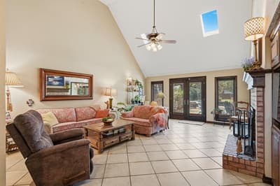 2104 Emerald Lake Drive, Arlington TX 76013 - Photo 2