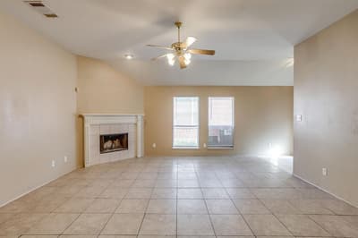 1031 Gaynor Avenue, Duncanville TX 75137 - Photo 5
