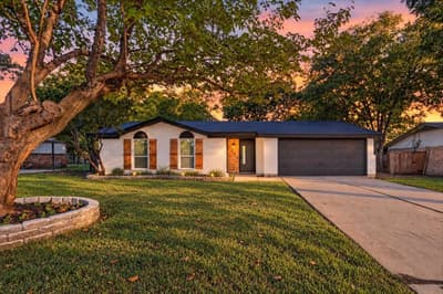 1003 E Dallas Street, Mansfield TX 76063