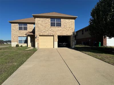 221 Blue Roan Drive, Waxahachie TX 75165