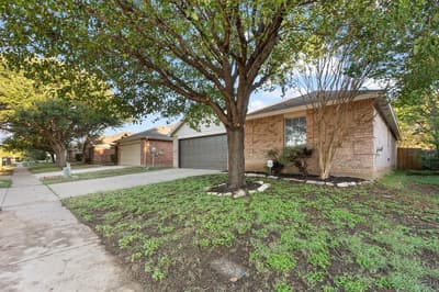 1128 Boxwood Drive, Crowley TX 76036 - Photo 3