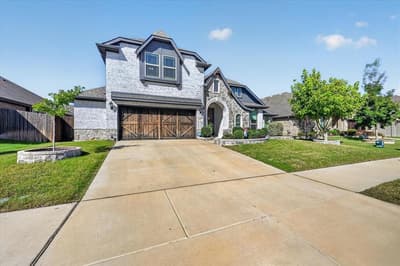 457 Wolf Creek Drive, Waxahachie TX 75165