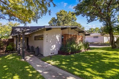 9745 Wisterwood Drive, Dallas TX 75238 - Photo 3