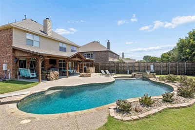 5732 Chateau Drive, Sachse TX 75048