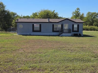 5905 Texas Street, Joshua TX 76058