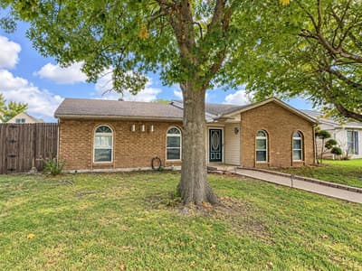 2022 Montana Trail, Grand Prairie TX 75052 - Photo 2