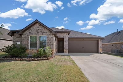216 Churchill Court, Waxahachie TX 75165