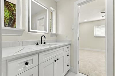 115 N Venice Drive, Duncanville TX 75116 - Photo 5