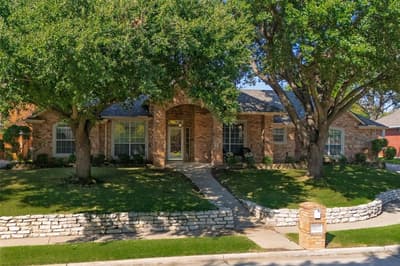 5593 Greenview Court, North Richland Hills TX 76148