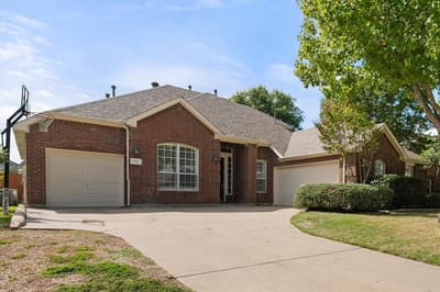 1102 Tanglewood Drive, Mansfield TX 76063 - Photo 3