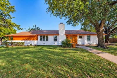 2626 Crest Avenue, Dallas TX 75216