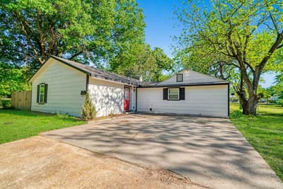 2617 Graham Street, Paris TX 75460