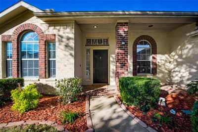 2732 Excalibur Drive, Grand Prairie TX 75052