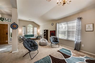 2732 Excalibur Drive, Grand Prairie TX 75052 - Photo 5