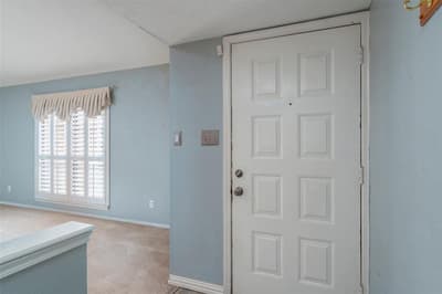 826 Camino Court, Grand Prairie TX 75052 - Photo 4
