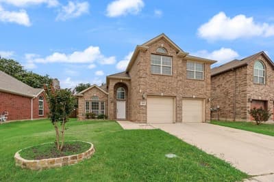1404 Ashby Drive, Lewisville TX 75067 - Photo 2