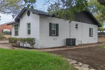 1032 W Oak Street, Weatherford TX 76086 - Photo 4