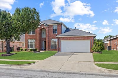 7606 Kittery Lane, Arlington TX 76002 - Photo 2