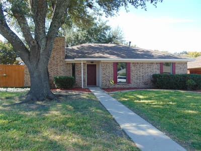 809 Broadmoor Drive, Mesquite TX 75149 - Photo 2
