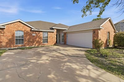 3808 Pennsylvania Avenue, Sachse TX 75048 - Photo 2