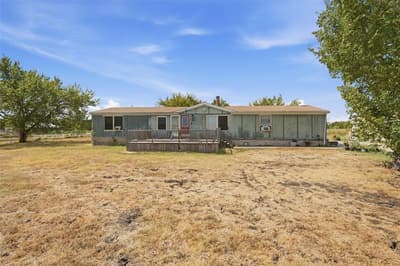 902 Old Church Road, Waxahachie TX 75165