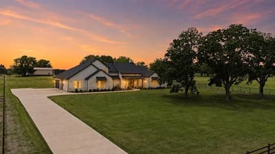 1406 Kara Trail, Van Alstyne TX 75495 - Photo 2