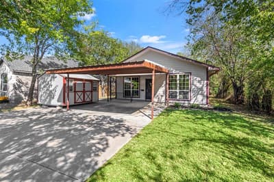 810 S Sherman Street, Ennis TX 75119