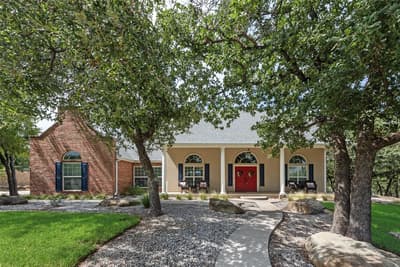 120 Cote D Azur, Chico TX 76431