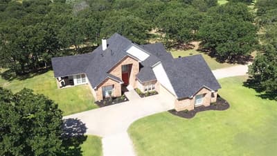 2642 Huddleston, Sunset TX 76270