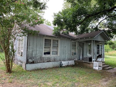 100 S Wright Avenue, Kerens TX 75144