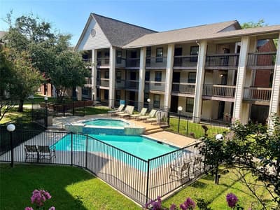 218 N Texas Boulevard # 105, Denton TX 76201