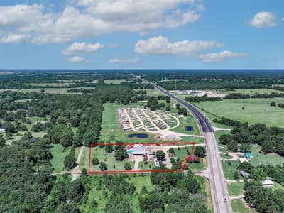 50 County Road 13200, Blossom TX 75416