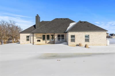 73 Dove Landing Road, Valley View TX 76272