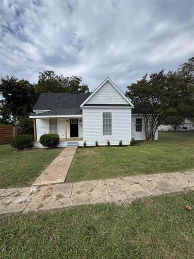 306 N College Street, Howe TX 75459