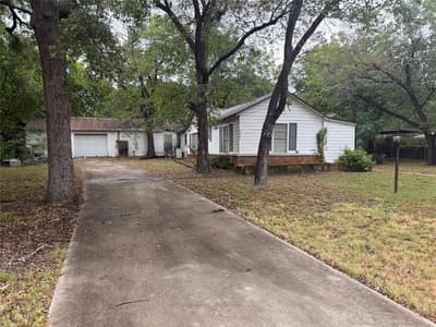 3001 Huron Trail, Lake Worth TX 76135