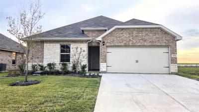 109 TRINITY Street, Grandview TX 76050