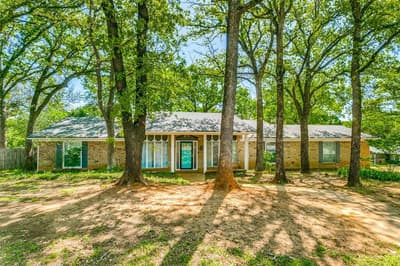 1000 Sherwood Drive, Bedford TX 76022