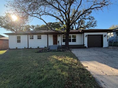 905 Brown Trail, Bedford TX 76022