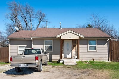 1906 S Peachtree Road, Balch Springs TX 75180